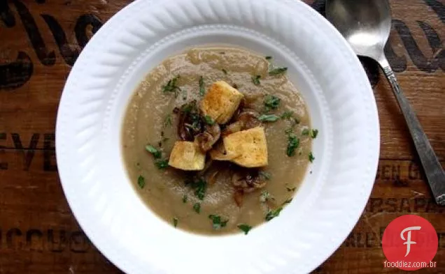 Sopa Cremosa De Alcachofra De Jerusalém