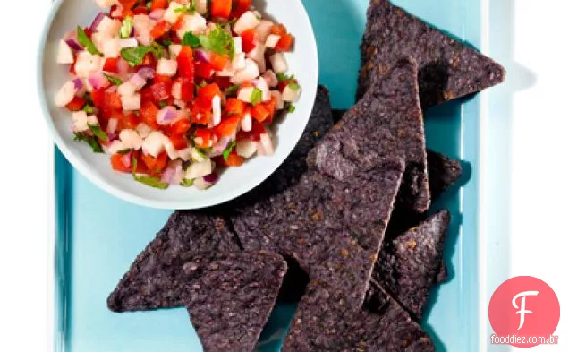 Salsa Crocante De Jicama Com Batatas Fritas De Milho Azul