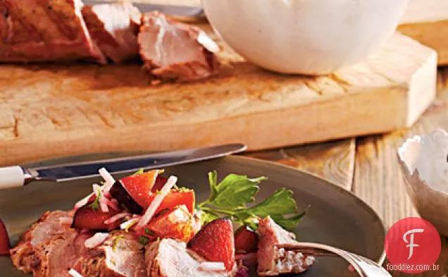 Lombo de porco salgado com ameixa e sabor Jicama