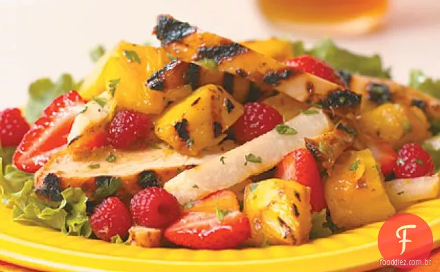 Salada de frango e frutas