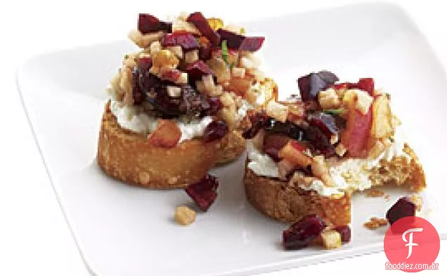 Cereja Fresca Sabor E Queijo De Cabra Crostini