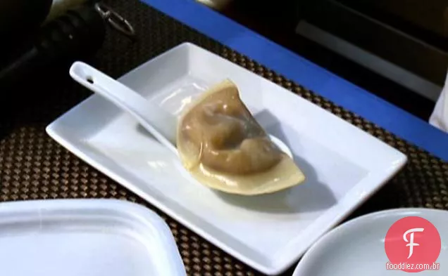 Foie Gras grelhado com bolinhos de sopa Foie Gras