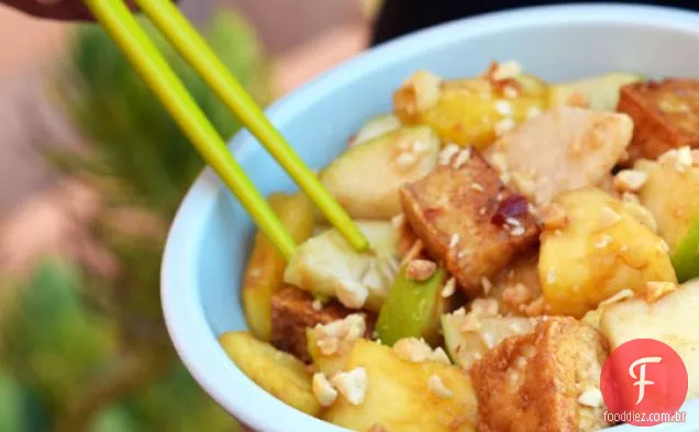 Salada Picante Do Sudeste Asiático, Picante E Doce Rojak