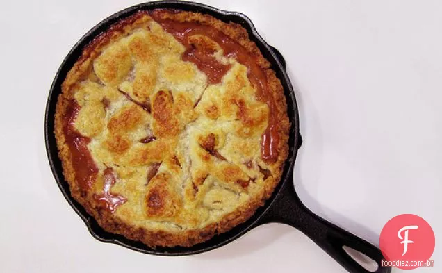 Torta De Pêssego Com Uma Crosta De Leitelho
