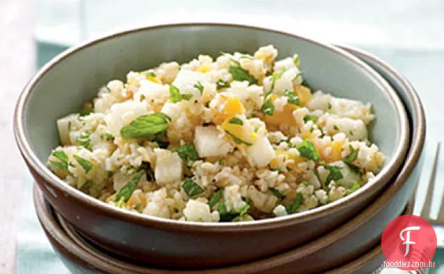 Salada de trigo e pêssego Minty Bulgur