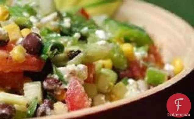Salada De Feijão Preto, Milho E Tomate Com Queijo Feta