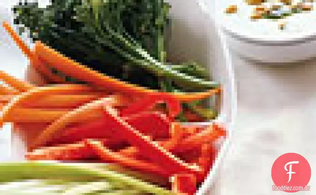 Crudités com molho de queijo de cabra limão-Pesto