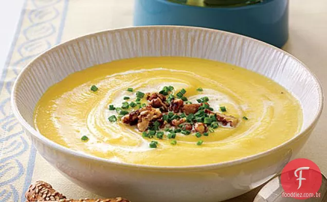 Sopa Cremosa De Gengibre-Pastinaga