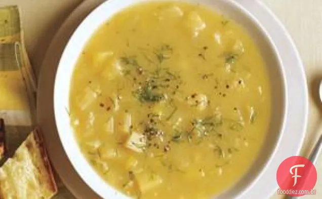 Sopa De Pastinaga E Erva-Doce Com Endro