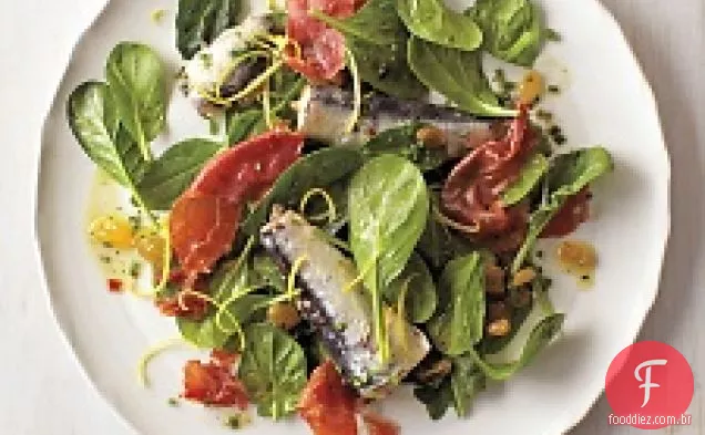 Salada De Espinafre Com Sardinha E Presunto Crocante