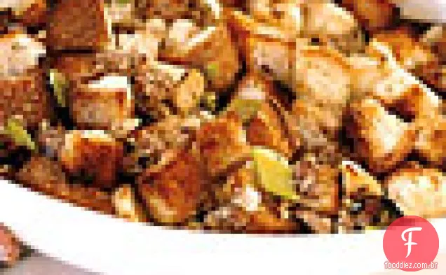Recheio de maçã, salsicha e pastinaga com sálvia fresca