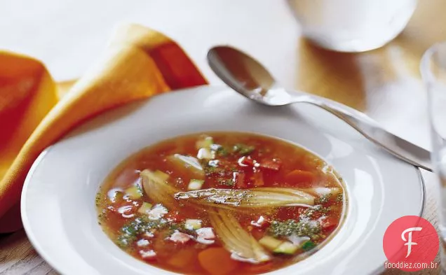 Sopa de legumes leve com pistache Pistou