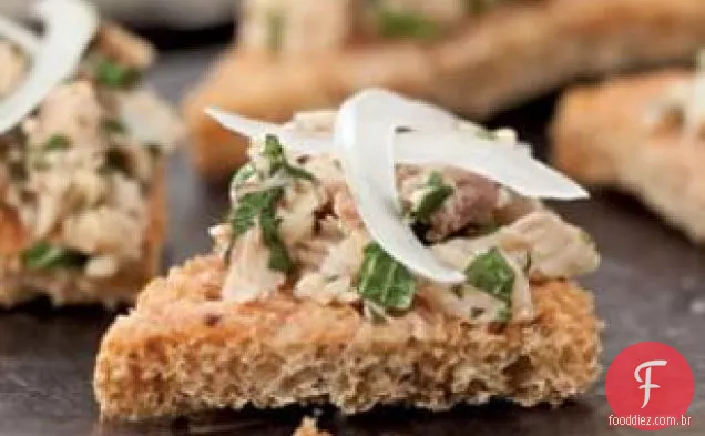 Torradas De Tomate Com Sardinha E Hortelã