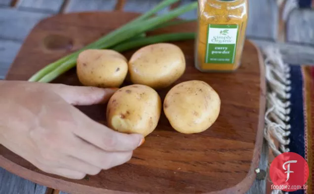 Batatas fritas com Curry (gamja Bokkeum)