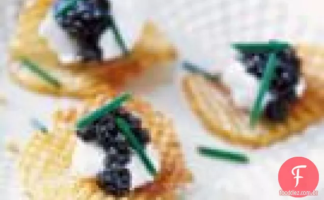 Batatas Gaufrette Com Caviar E Crème Fraîche