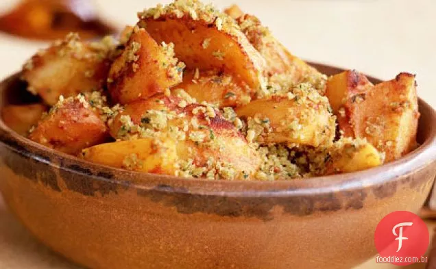 Batatas de açafrão com amêndoas