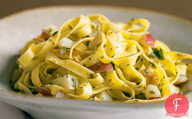 Fettuccine com molho de Molusco e batatas