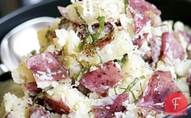 Batatas Vermelhas Esmagadas Com Manjericão E Parmesão
