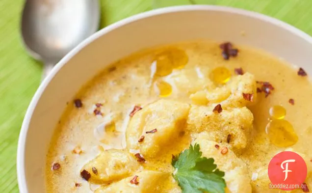 Dahi Ke Aloo (sopa de batata e iogurte)