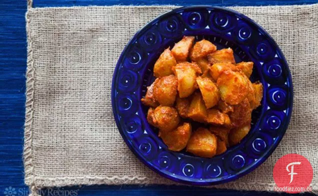 Batatas Assadas Espanholas Com Molho De Tomate