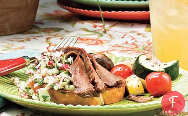Bife De Flanco Com Salsa De Rabanete