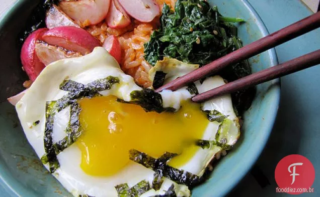 Arroz Integral E Rabanete Bibimbap