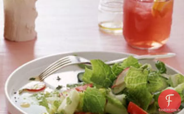 Salada De Jardim Com Queijo Iogurte