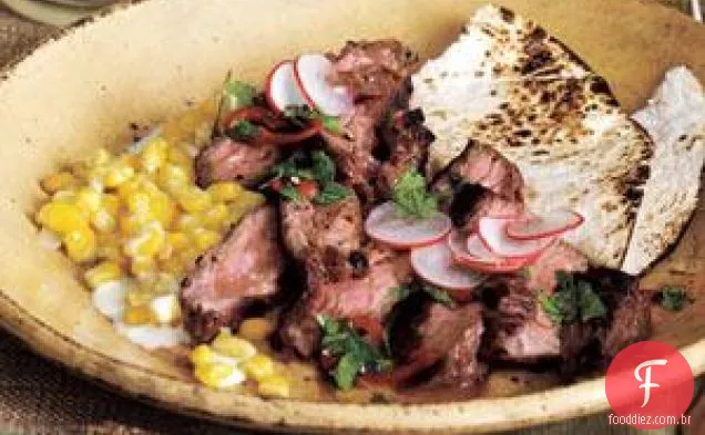 Bife Grelhado Com Molho De Coentro E Milho Creme