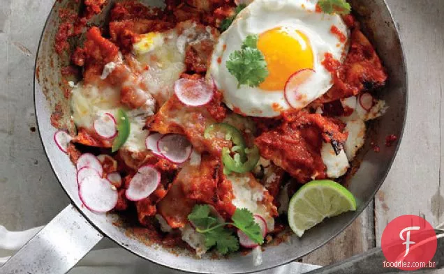 Chilaquiles Com Ovos Fritos