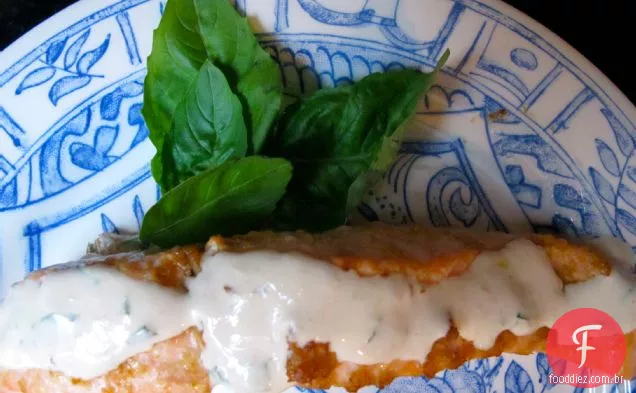 Salmão Com Molho De Rábano