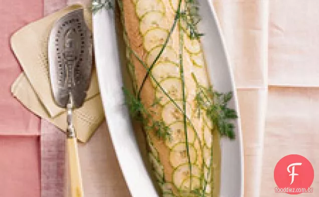 Salmão Escalfado Inteiro