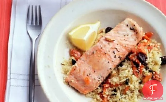 Salmão Com Cuscuz Pilaf