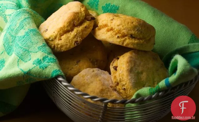 Biscoitos De Batata Doce Com Bacon E Tomilho