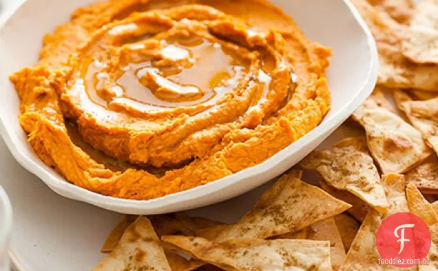 Hummus De Batata Doce Temperada E Batatas Fritas De Pão Achatado Cominho