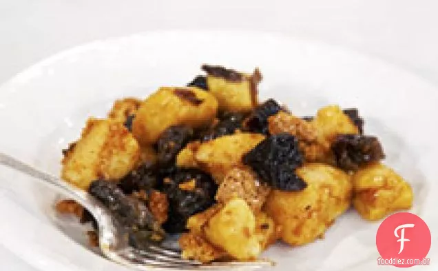 Nhoque De Batata Doce, Ameixas Secas E Amaretti