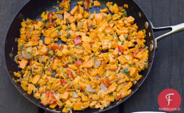 Ovo Frito Em Batata-Doce Hash
