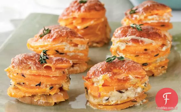 Pilhas Scalloped Da Batata Doce