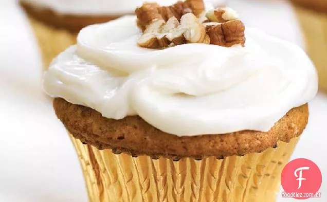 Cupcakes De Batata Doce-Noz-Pecã Com Cobertura De Cream Cheese