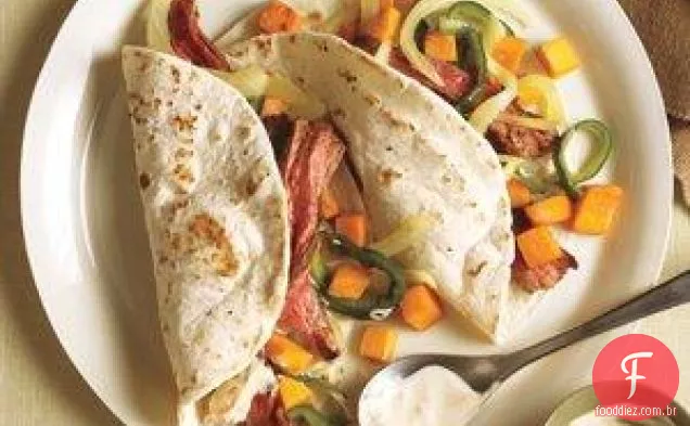 Bife Fajitas Com Batata Doce E Poblano
