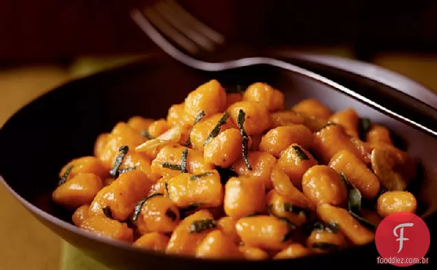 Nhoque de batata doce com molho de cidra de maçã