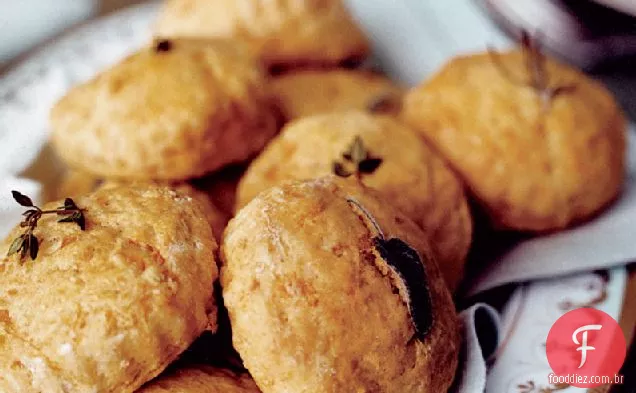 Biscoitos De Batata Doce Com Cobertura De Ervas