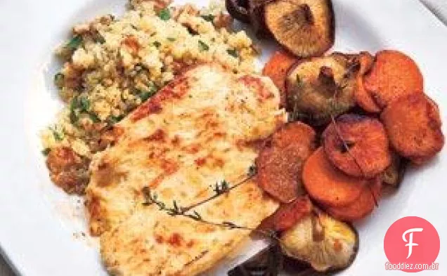 Iogurte-frango marinado com cogumelos e batata-doce