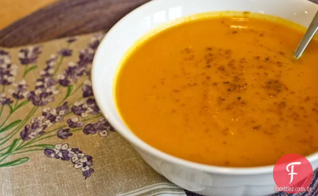 Cenoura De Outono E Sopa De Batata Doce