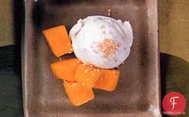 Sorvete de coco com manga