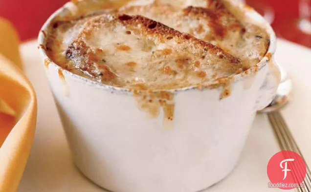 Sopa De Cebola Francesa Com Infusão De Trufa
