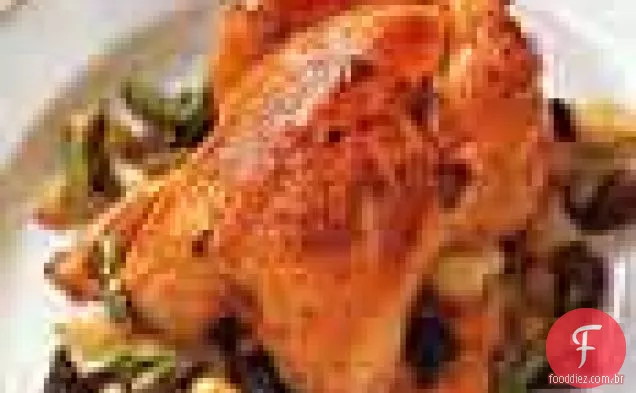 Frango assado com espargos, Morel e cebola pérola Ragoût