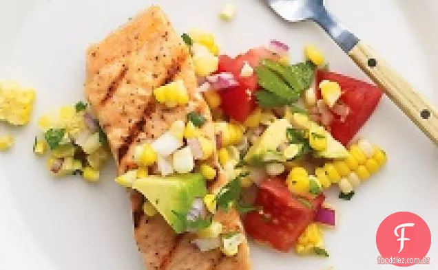Salmão Com Milho Doce, Tomate E Abacate Sabor