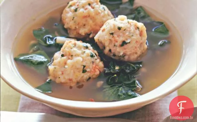 Sopa Asiática Com Bolinhos De Camarão