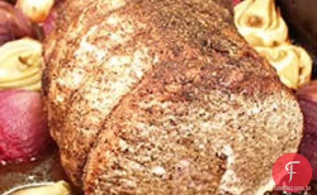 Carne de porco assada, erva-doce e cebola