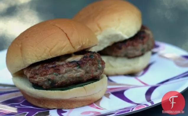 Shu Mei Sliders Com Hoisin Mayo